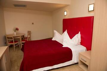 Фото номера Люкс Отель Grand Master Hotel г. Деж 5